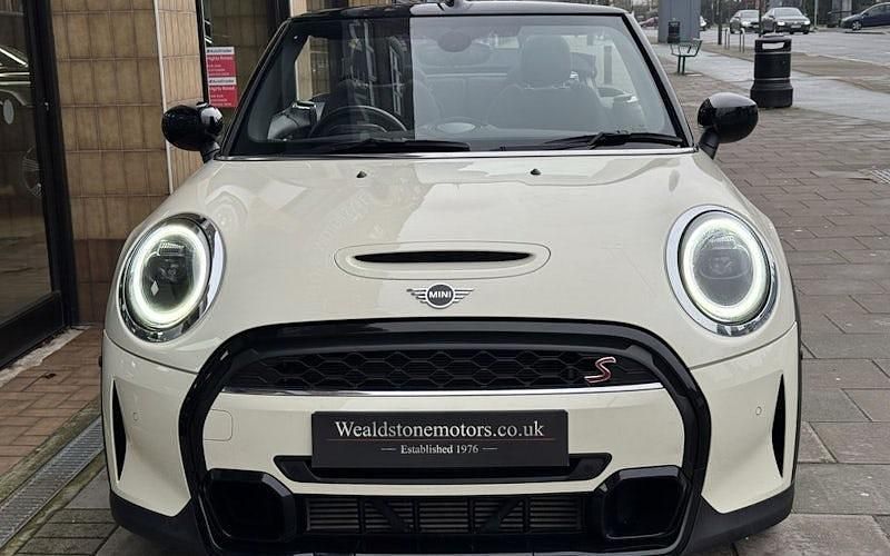 Used Mini Cooper S Cabriolet Classic 178 HP (130 kW) 2021 White Cabriolet