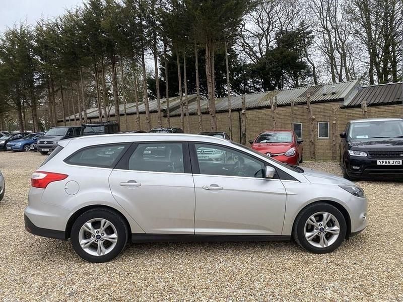 Used Ford Focus Zetec 2013 Silver Estate