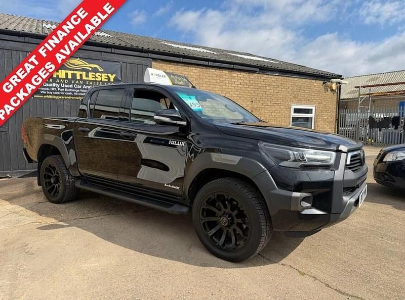 Used Toyota HiLux 204 HP (150 kW) 2021 Black Pickup