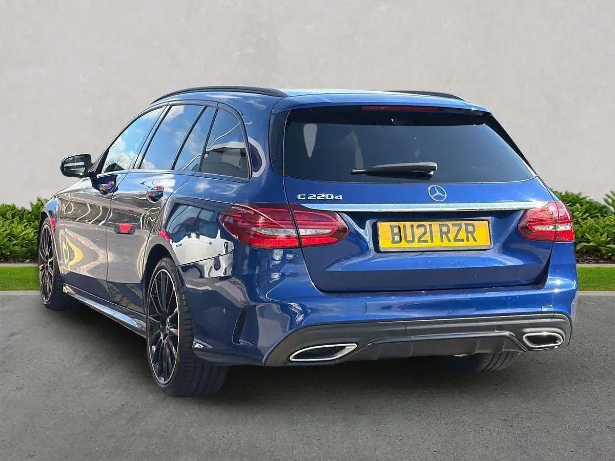 Used Mercedes C220 AMG line 2021 Blue Estate