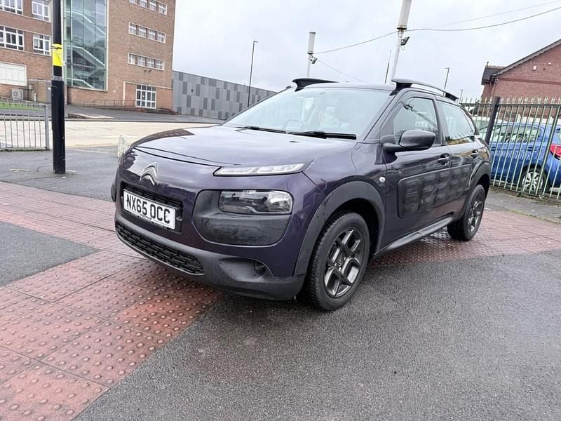 Used Citroën C4 Cactus Feel 82 HP (60 kW) 2015 Mauve/purple Hatchback
