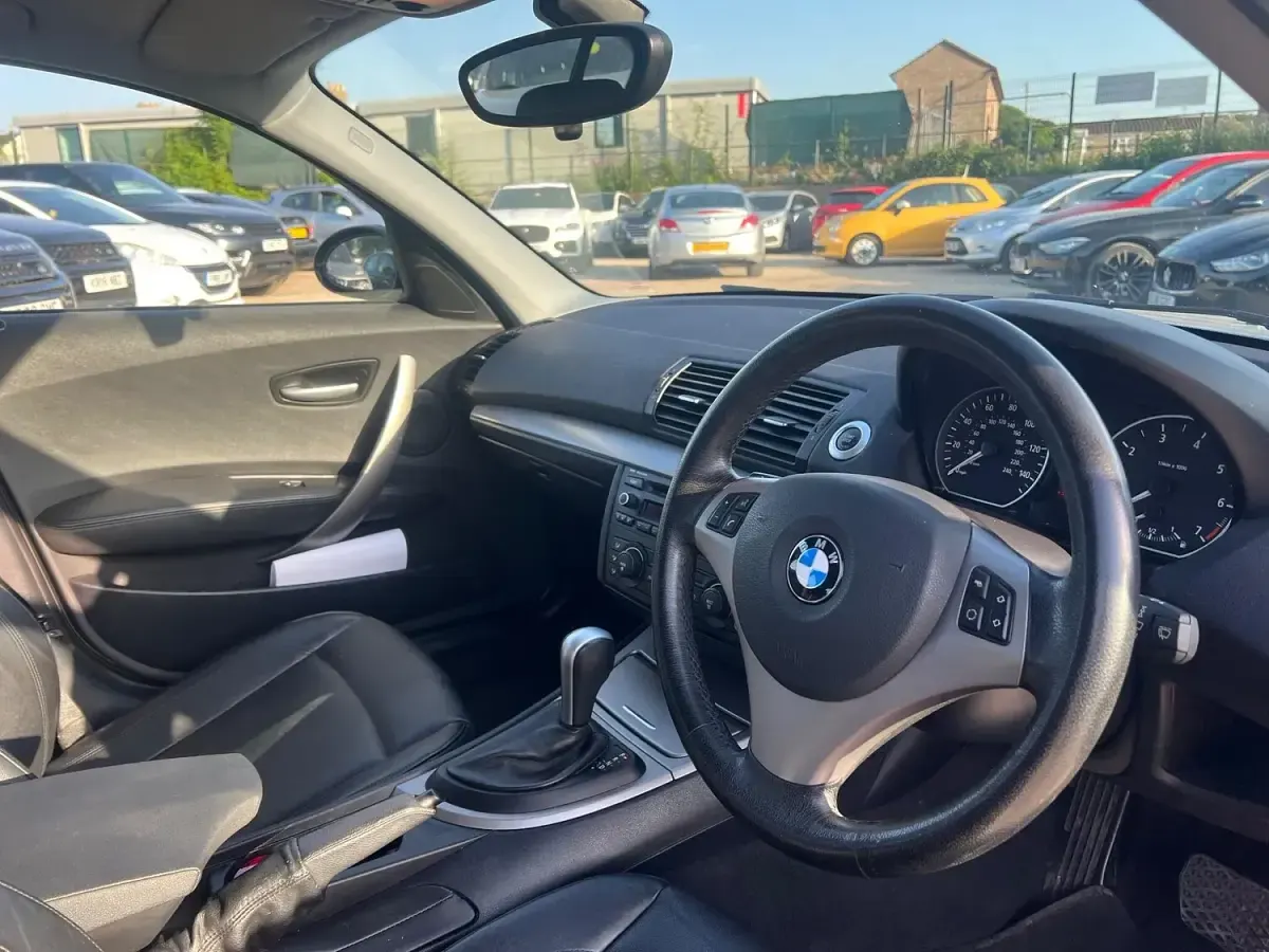 Used BMW 120 Comfort Edition 2005 Silver Hatchback