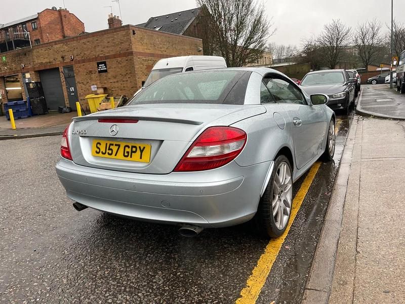 Usado Mercedes SLK200 2007 Prateado Cabrios