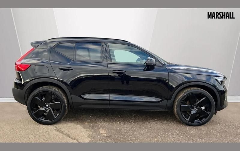 Used Volvo XC40 Plus 194 HP (142 kW) 2025 Black SUV