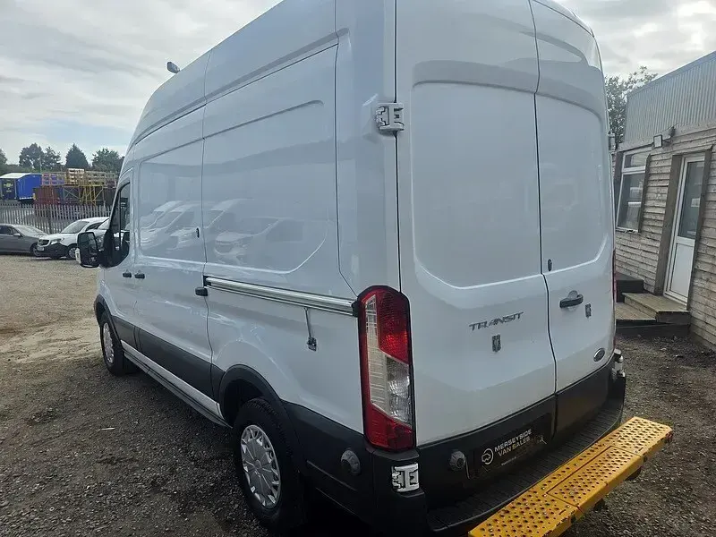 Used Ford Transit 130 HP (95 kW) 2018 White Van
