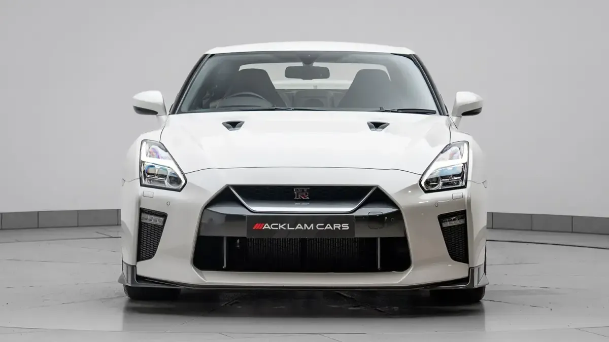 Używany Nissan GT-R Recaro 2017 Biały Coupe