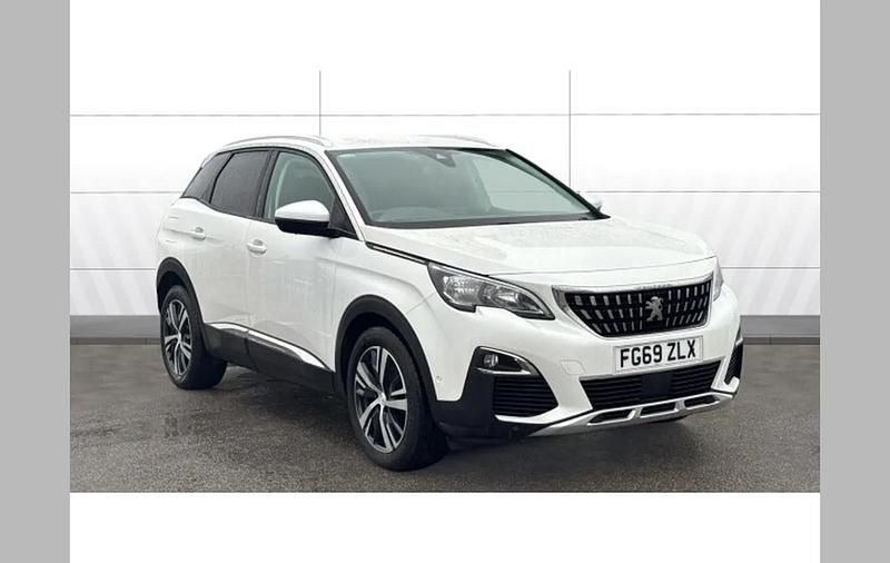 White Used 2019 Peugeot 3008 Allure SUV | £13,175 (Fair price) - Image 1/4