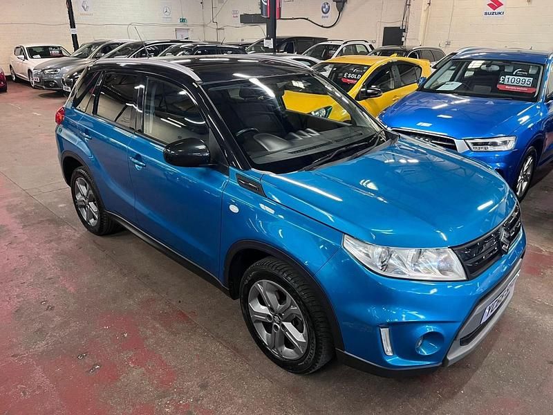 Used Suzuki Vitara SZ-T 120 HP (88 kW) 2016 Turquoise/black SUV