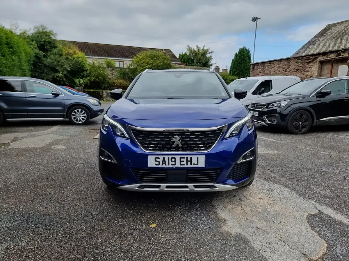 Used Peugeot 3008 Premium 130 HP (95 kW) 2019 Blue Hatchback