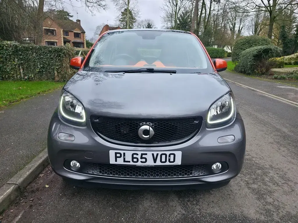 Used Smart ForFour Edition #1 90 HP (66 kW) 2016 Grey Hatchback