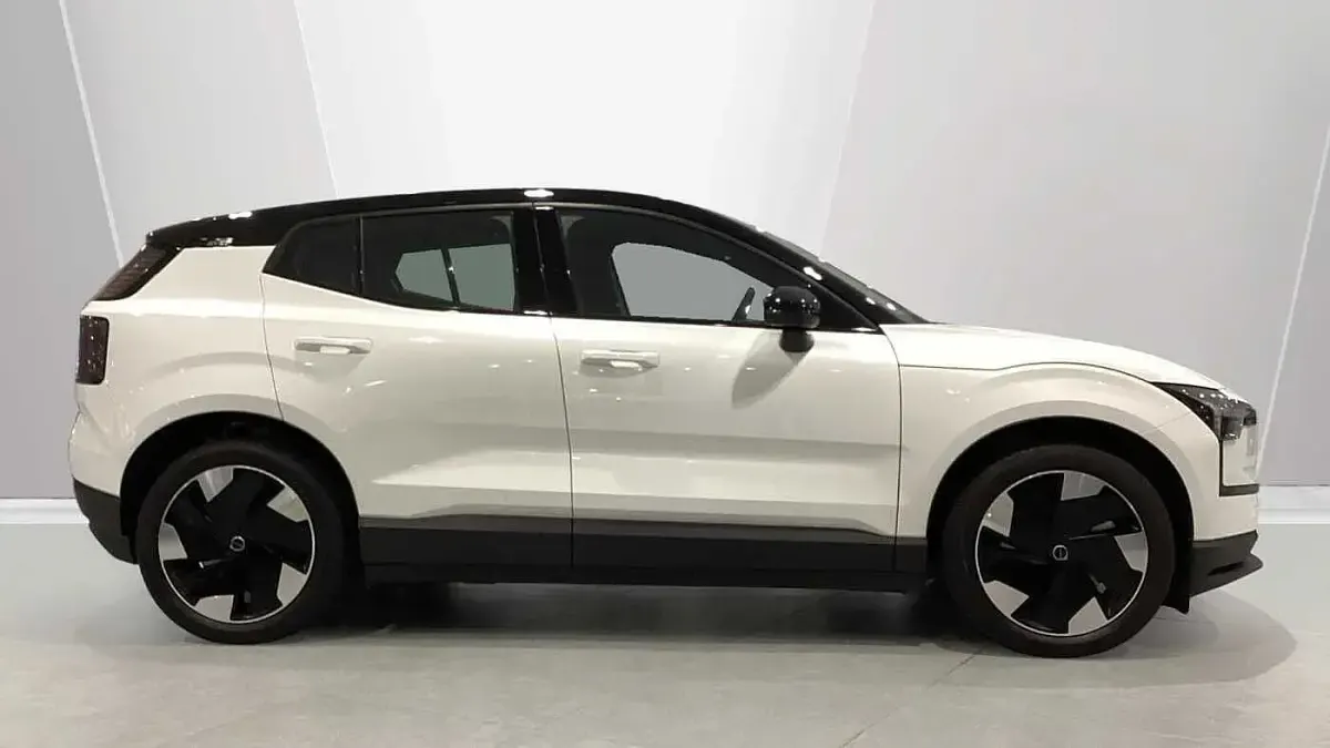 Nuevo Volvo EX30 Performance 314 kW (428 CV) 2025 Blanco SUV