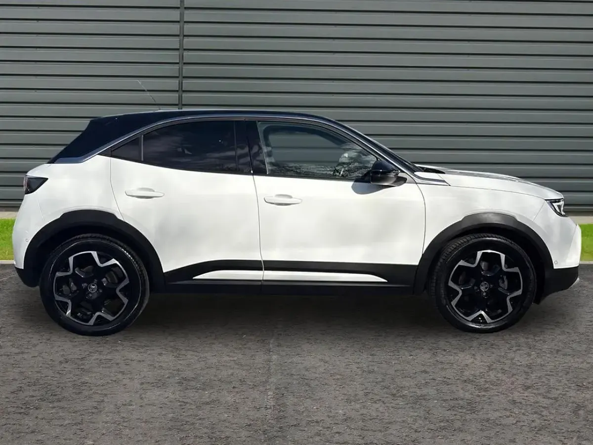 Second-hand Vauxhall Mokka Ultimate 98 kW (134 CP) 2022 Alb SUV