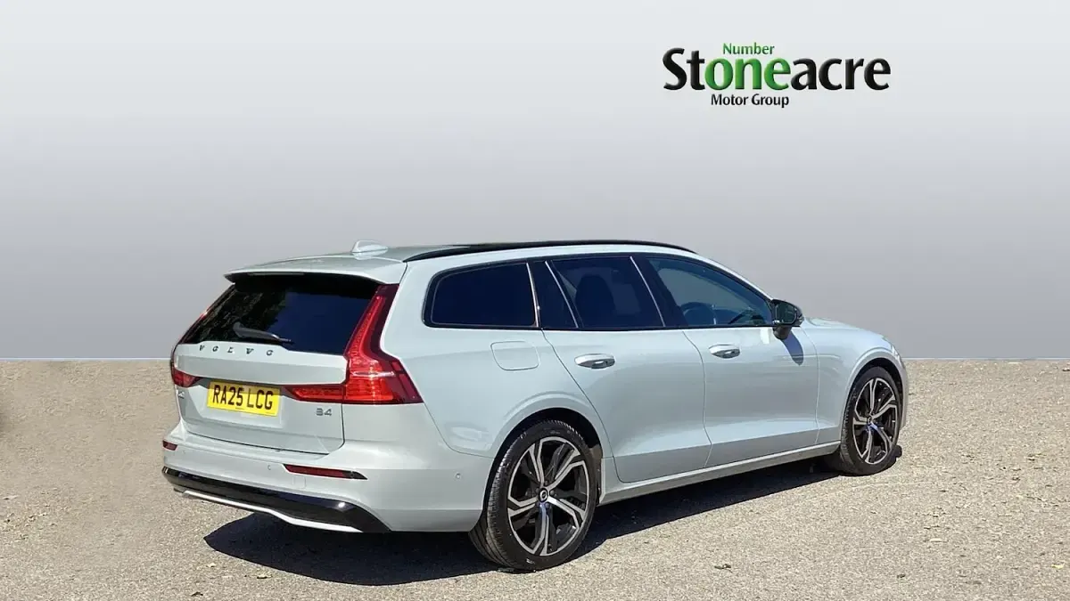 Used Volvo V60 Ultra 197 HP (144 kW) 2025 Grey Estate