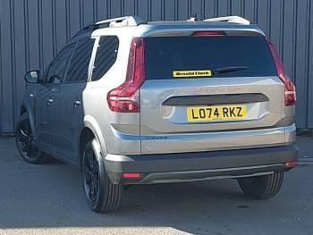 Used Dacia Jogger Extreme 109 HP (80 kW) 2024 Grey MPV