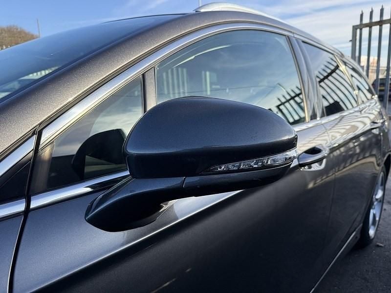 Used Ford Mondeo Titanium 210 HP (154 kW) 2016 Grey Estate