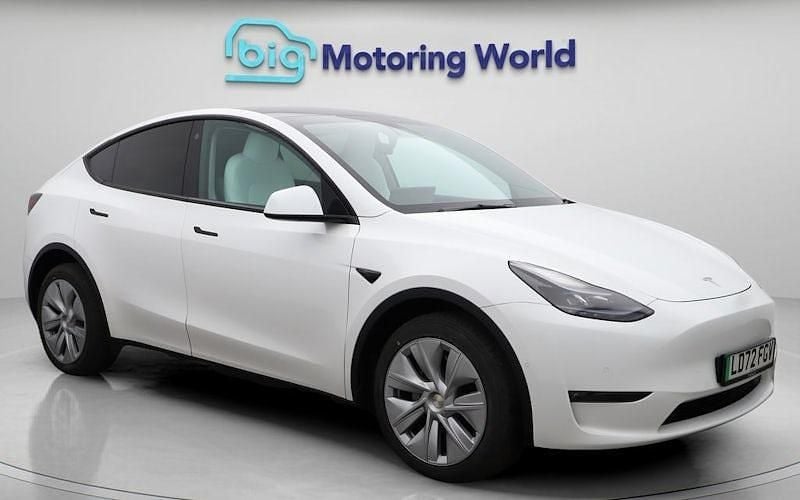Used 2025 Tesla Model Y Long Range AWD SUV | £27,600 (Super price) - Image 1/4