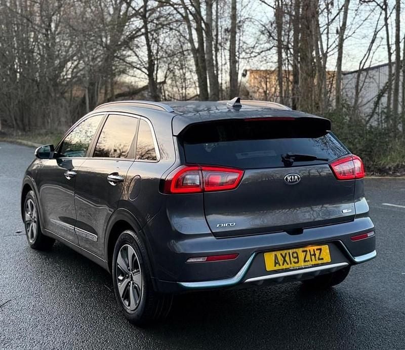 Used Kia Niro 141 HP (103 kW) 2019 Grey SUV