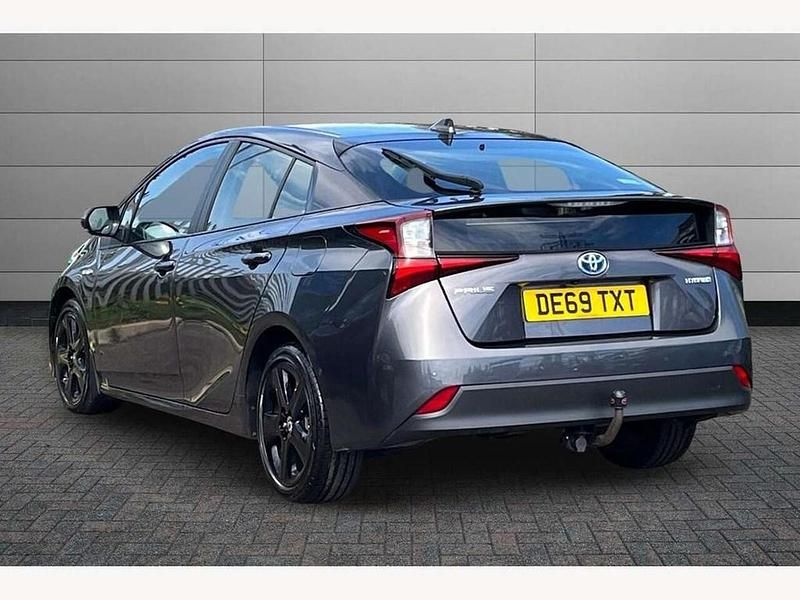 Used Toyota Prius 122 HP (89 kW) 2019 Grey Hatchback