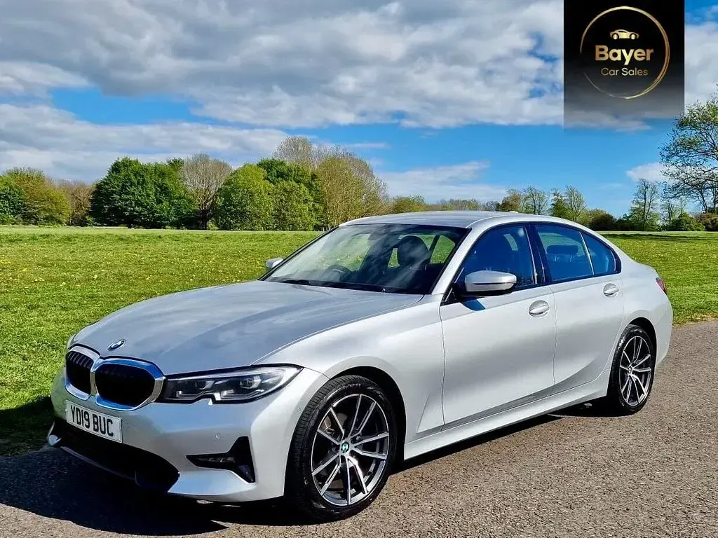 Begagnad BMW 320 Sport Line 2019 Silver Sedan