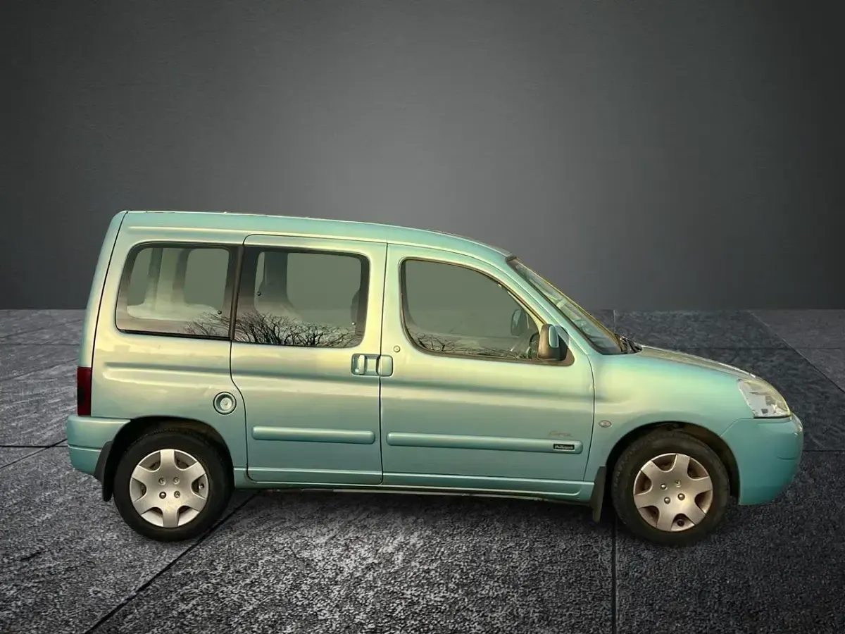 Used Citroën Berlingo 110 HP (80 kW) 2004 Blue MPV