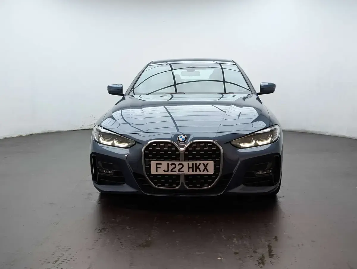 Begagnad BMW 420 M Sport 2022 Blå Sportkupé