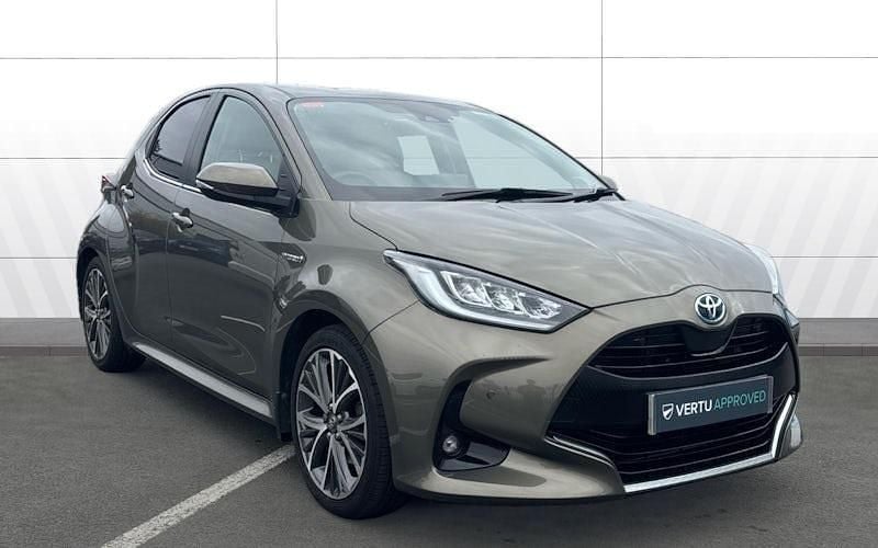 Used 2024 Toyota Yaris Hybrid Hatchback | £16,593 (Good price) - Image 1/4