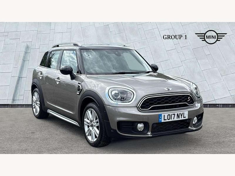 Melting silver Used 2017 Mini Cooper S Countryman SUV | £18,299 (A bit pricey) - Image 1/4