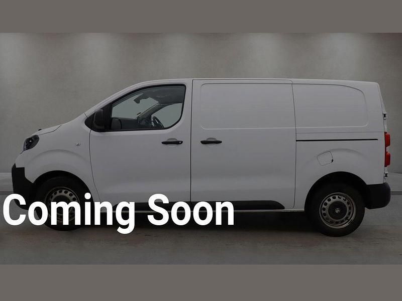 Usado Vauxhall Vivaro S 120 HP (88 kW) 2024 Branco Monovolume