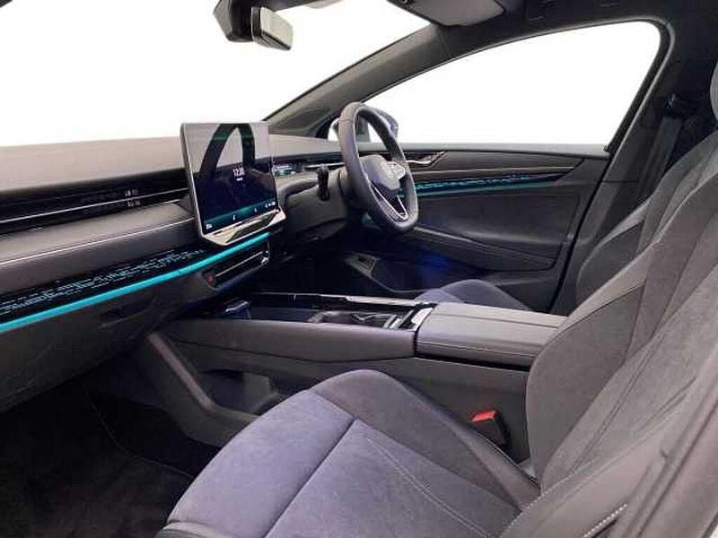 New VW ID.7 Pro 210 kW (286 HP) 2026 White Estate