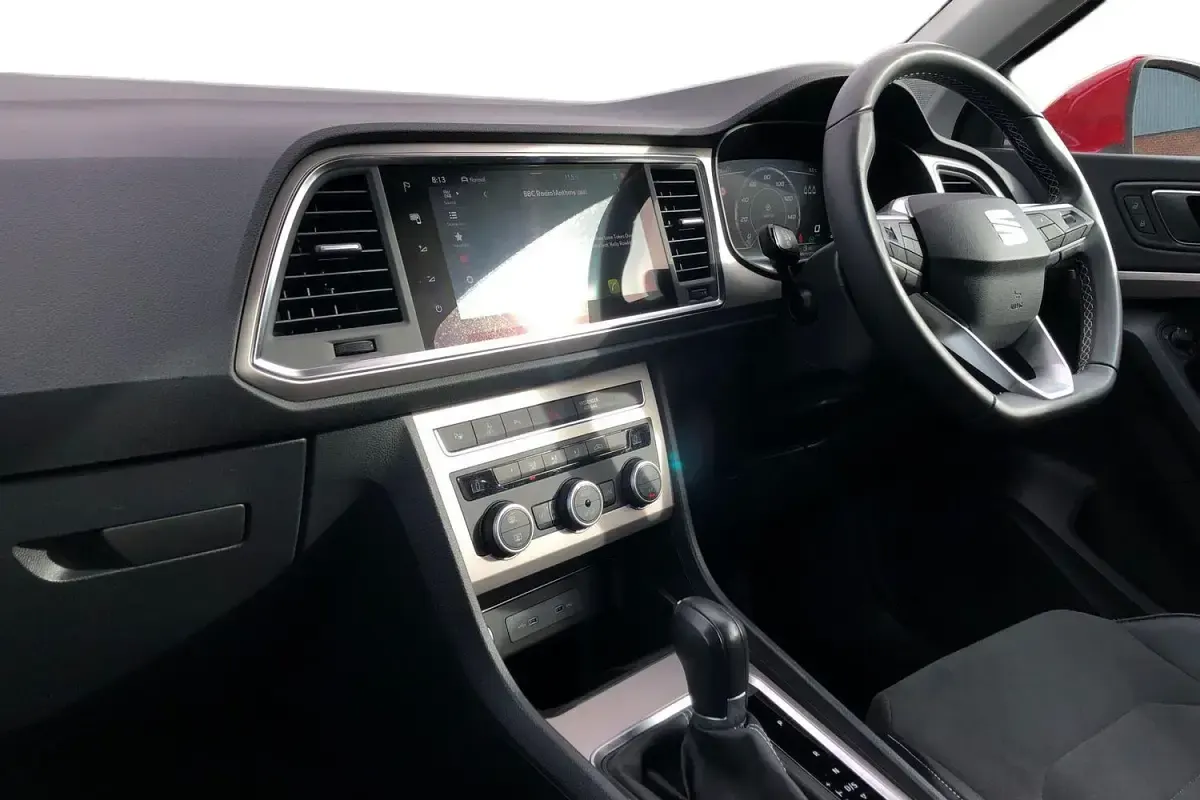 Gebraucht Seat Ateca Xperience 150 PS (110 kW) 2023 Rot SUV