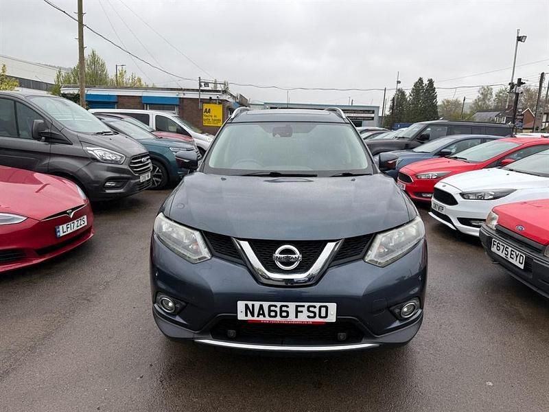 Used Nissan X-Trail N-Vision 130 HP (95 kW) 2016 Blue SUV