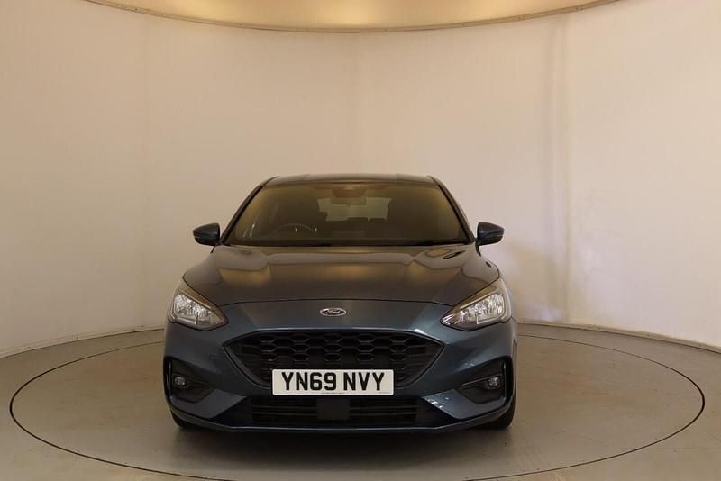 Used Ford Focus ST-Line 123 HP (90 kW) 2019 Blue Hatchback