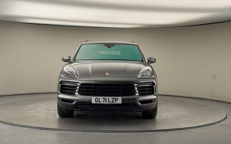 Used Porsche Cayenne 340 HP (250 kW) 2021 Quartzite grey SUV