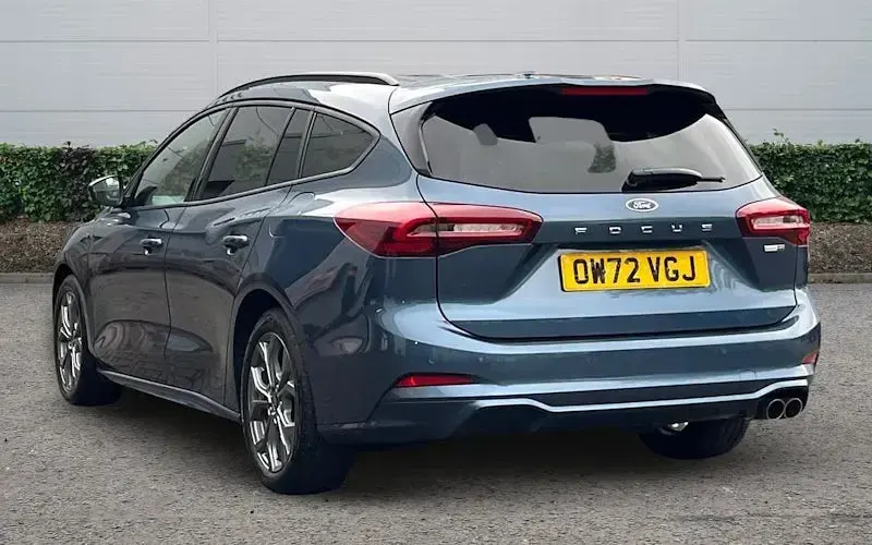 Second-hand Ford Focus ST-Line 155 CP (114 kW) 2023 Albastru Break