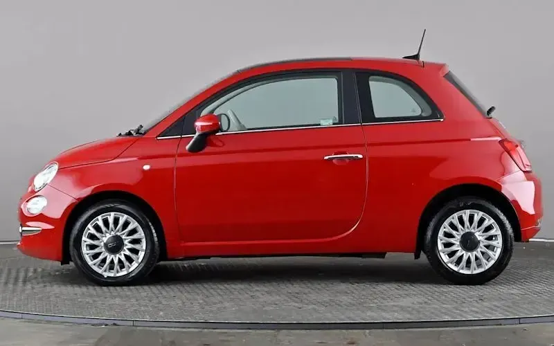 Used Fiat 500 69 HP (50 kW) 2023 Red Hatchback