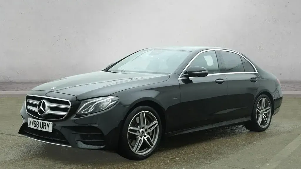 Usado Mercedes E350 AMG line 299 HP (219 kW) 2018 Preto Sedan