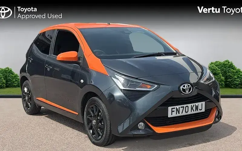 Usado Toyota Aygo Edition 72 CV (52 kW) 2021 Utilitario