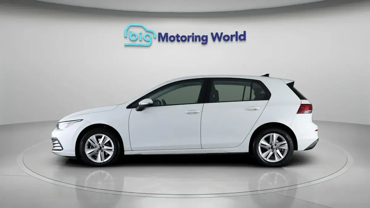 Używany VW Golf VIII S 148 KM (108 kW) 2022