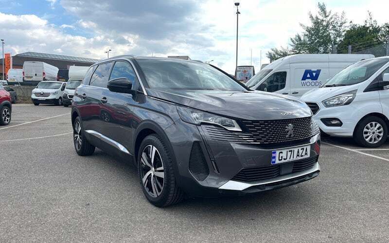 Used 2024 Peugeot 5008 GTi MPV | £20,730 (Good price) - Image 1/4