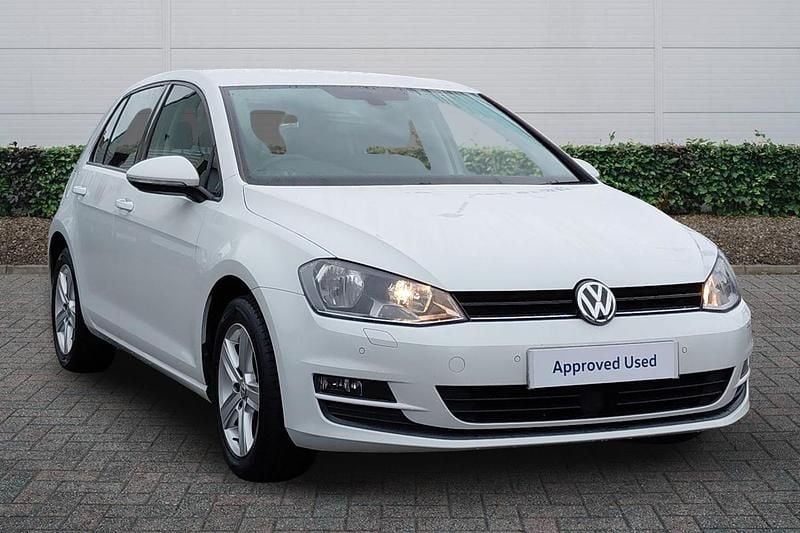 White Used 2016 VW Golf VII Edition Hatchback | £12,950 (Fair price) - Image 1/4