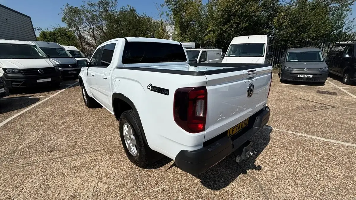 Used VW Amarok Life 2024 White Pickup