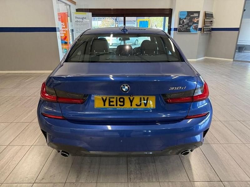 Used BMW 318 M Sport 150 HP (110 kW) 2019 Blue Sedan