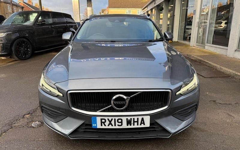 Used Volvo V60 Momentum 150 HP (110 kW) 2019 Grey Estate