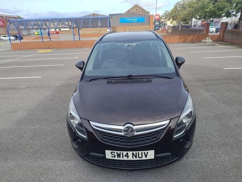 Used Vauxhall Zafira Tourer 165 HP (121 kW) 2014 Brown MPV