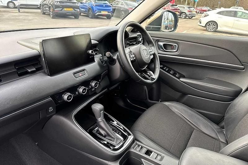 Used Honda HR-V Advance 131 HP (96 kW) 2023 Beige SUV