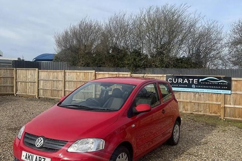 Used VW Fox 60 HP (44 kW) 2011 Red Hatchback