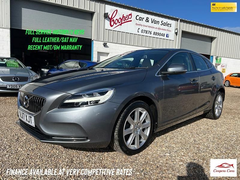 Used Volvo V40 Inscription 122 HP (89 kW) 2017 Grey Hatchback