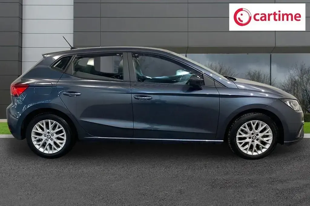Begagnad Seat Ibiza SE Technology 95 HK (69 kW) 2018 Grå Halvkombi