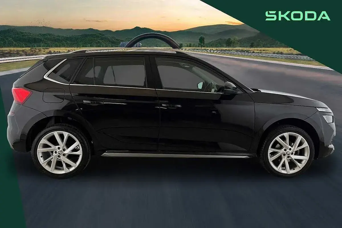 Used Skoda Kamiq SE L Executive 150 HP (110 kW) 2023 Black magic SUV