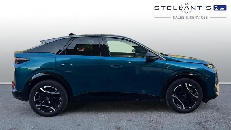 Used Peugeot e-3008 GT 152 kW (207 HP) 2025 Blue SUV